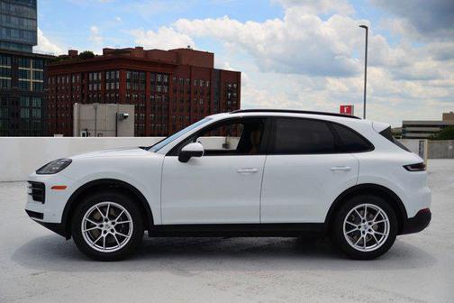 2025 Porsche Cayenne AWD