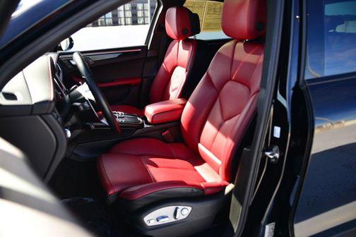 2018 Porsche Macan S