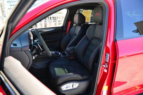 2026 Porsche Macan GTS