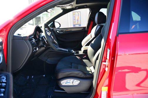 2026 Porsche Macan GTS