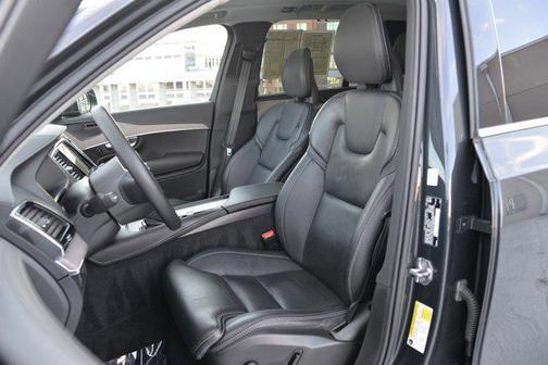 2021 Volvo XC90 T6 Inscription