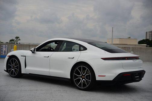 2025 Porsche Taycan RWD