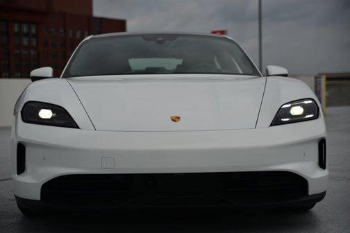 2025 Porsche Taycan RWD