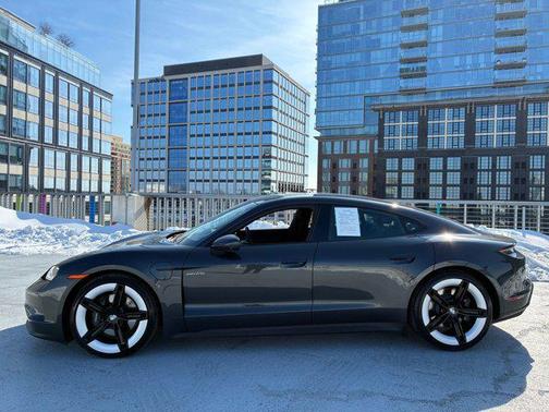 2025 Porsche Taycan RWD