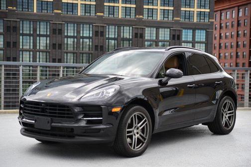 2021 Porsche Macan Base