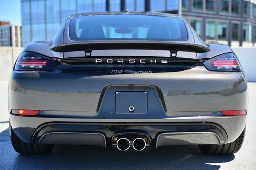 2025 Porsche 718 Cayman Style Edition