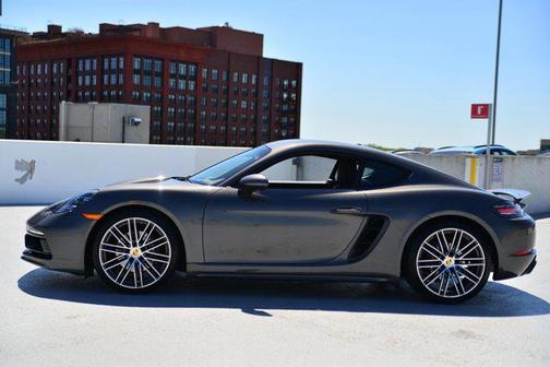 2025 Porsche 718 Cayman Style Edition