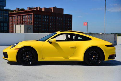 2024 Porsche 911 Carrera