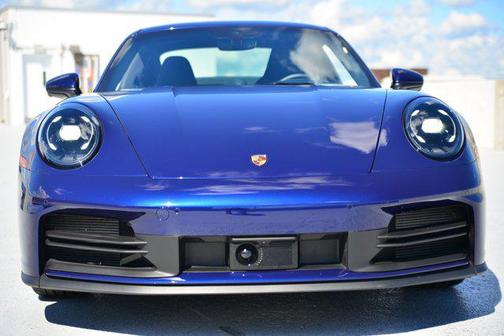 2025 Porsche 911 Carrera