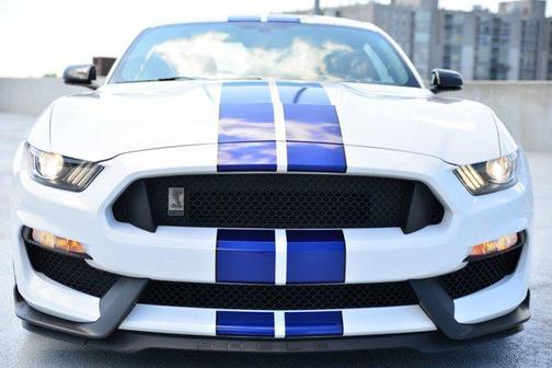 2016 Ford Shelby GT350 Base