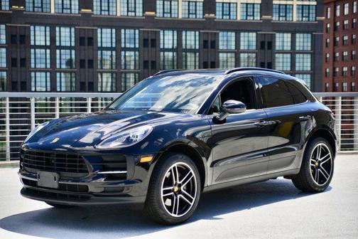 2021 Porsche Macan Base