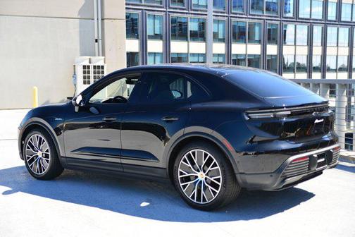 2024 Porsche Macan 4
