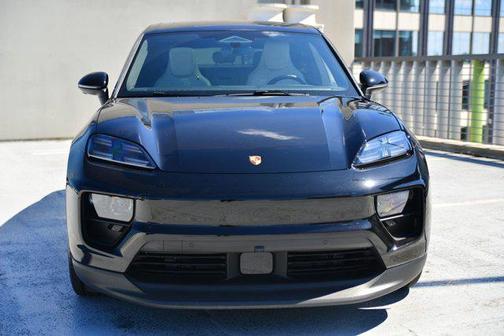2024 Porsche Macan 4