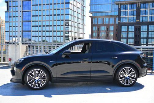 2024 Porsche Macan 4