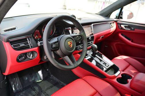 2026 Porsche Macan GTS