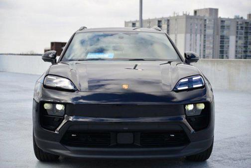 2025 Porsche Macan Electric