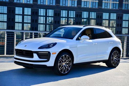 2025 Porsche Macan AWD