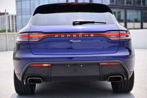 2022 Porsche Macan Base