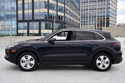 2022 Porsche Cayenne AWD