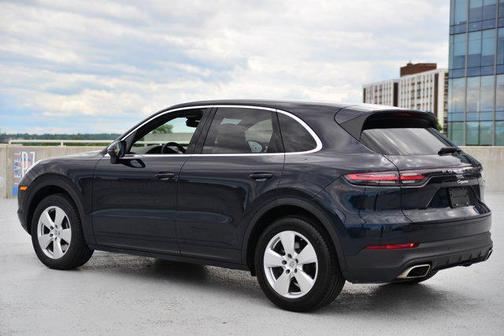 2022 Porsche Cayenne AWD