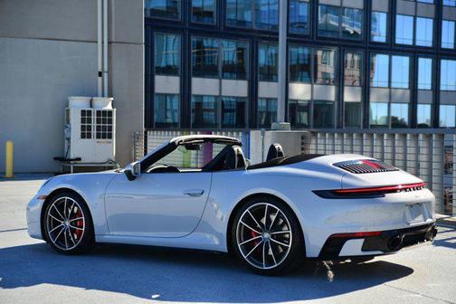 2024 Porsche 911 Carrera 4S Cabriolet