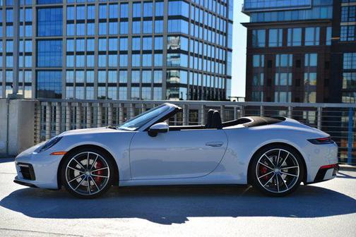2024 Porsche 911 Carrera 4S Cabriolet