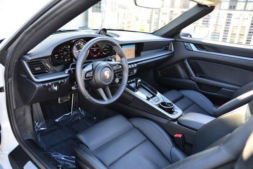 2024 Porsche 911 Carrera 4S Cabriolet