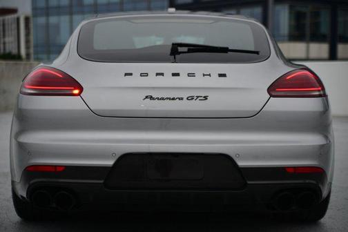2016 Porsche Panamera GTS