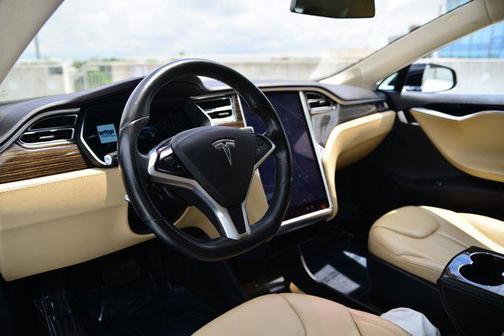 2015 Tesla Model S 85D