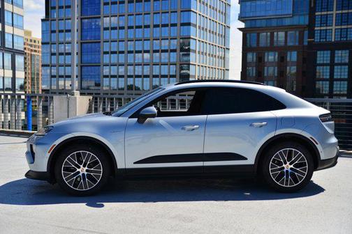 2025 Porsche Macan Electric