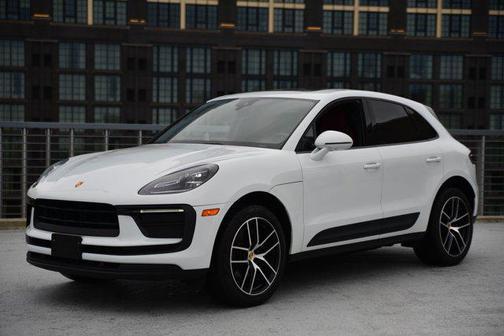 2022 Porsche Macan Base