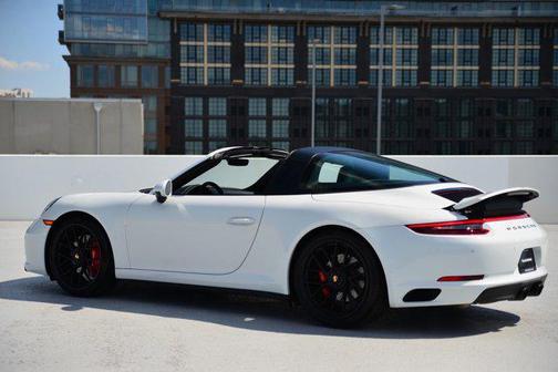 2018 Porsche 911 Targa 4 GTS