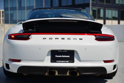 2018 Porsche 911 Targa 4 GTS