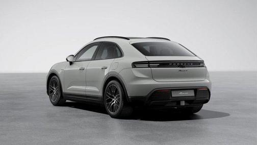 2026 Porsche Macan 4