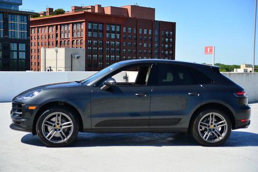 2020 Porsche Macan Base