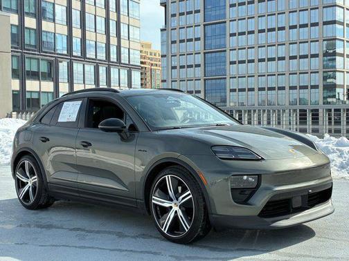 2024 Porsche Macan 4