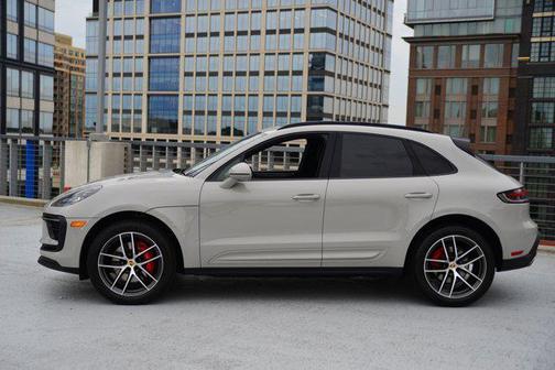 2022 Porsche Macan S