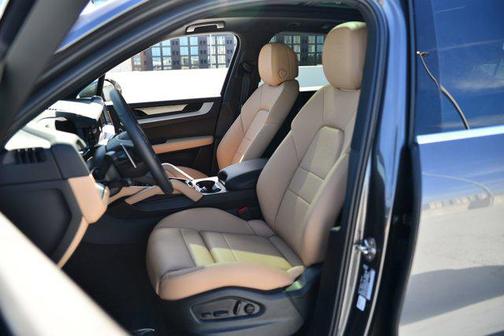 2025 Porsche Cayenne Cayenne