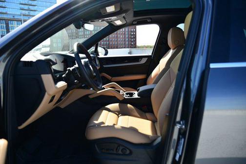 2025 Porsche Cayenne Cayenne