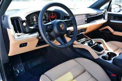 2025 Porsche Cayenne Cayenne