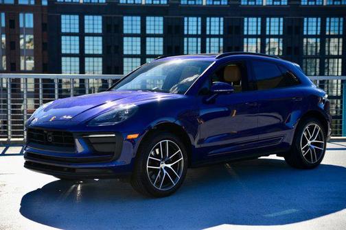 2025 Porsche Macan AWD