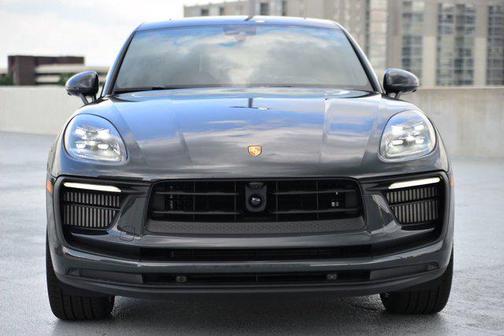 2025 Porsche Macan S