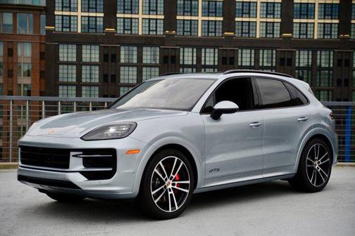 2025 Porsche Cayenne GTS