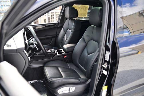 2024 Porsche Macan S