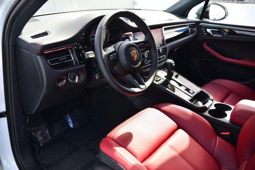 2026 Porsche Macan T