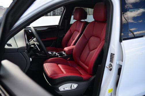 2026 Porsche Macan T