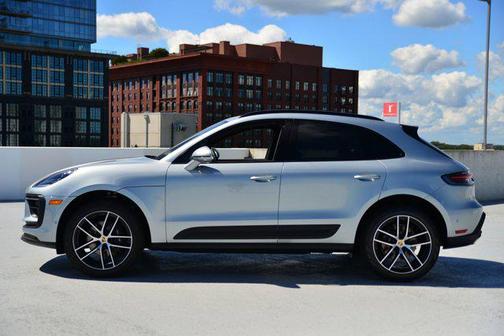 2026 Porsche Macan AWD