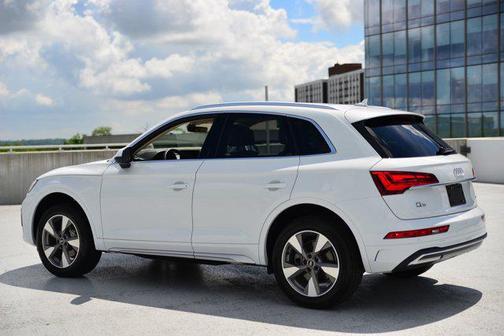 2023 Audi Q5 40 Premium