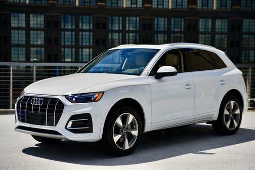 2023 Audi Q5 40 Premium