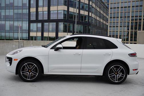 2021 Porsche Macan Base